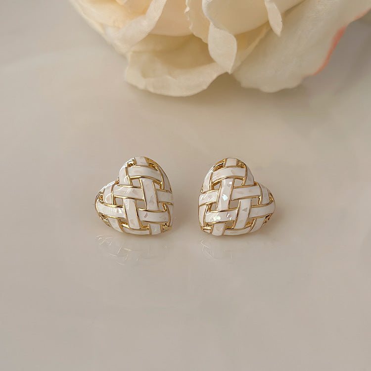 Herkkä käsityö Korvarengas