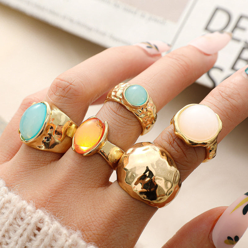 Hurmaava Koru jokaiseen tilaisuuteen