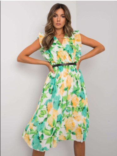 Classic Vintage Dress with a Flattering Fit