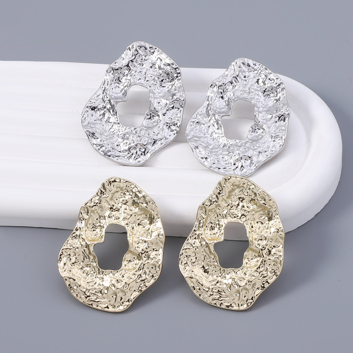 Hurmaava Korvarengas jokaiseen tilaisuuteen