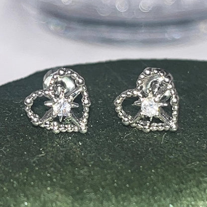 Elegantti Korvarengas jokaiseen tilaisuuteen