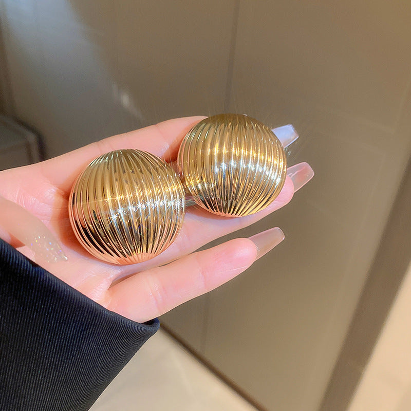 Romanttinen Korvarengas erityisiin hetkiin