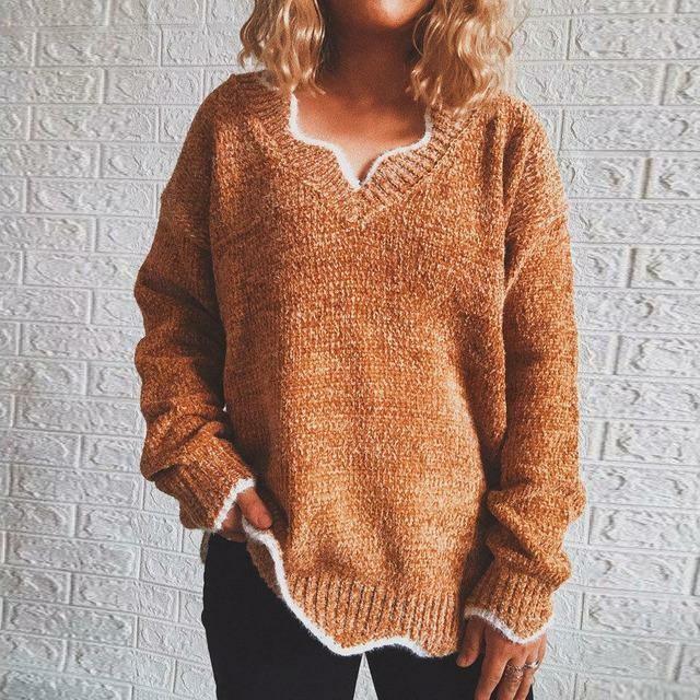 Well Tailored Sweater with a Graceful Silhouette