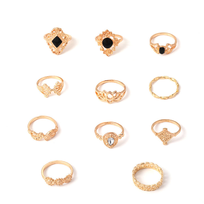 Romanttinen Kulta Sormus erityisiin hetkiin