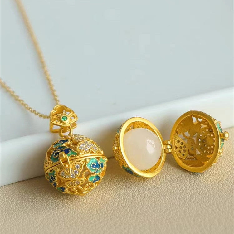 Kaunis Kulta Riipus ainutlaatuisella tyylillä