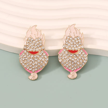 Kaunis Korvarengas ainutlaatuisella tyylillä