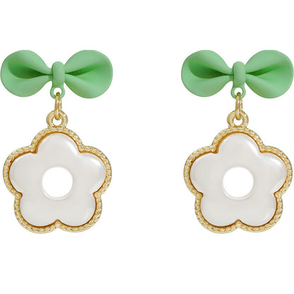 Klassinen Korvarengas ajattomalla viehätyksellä