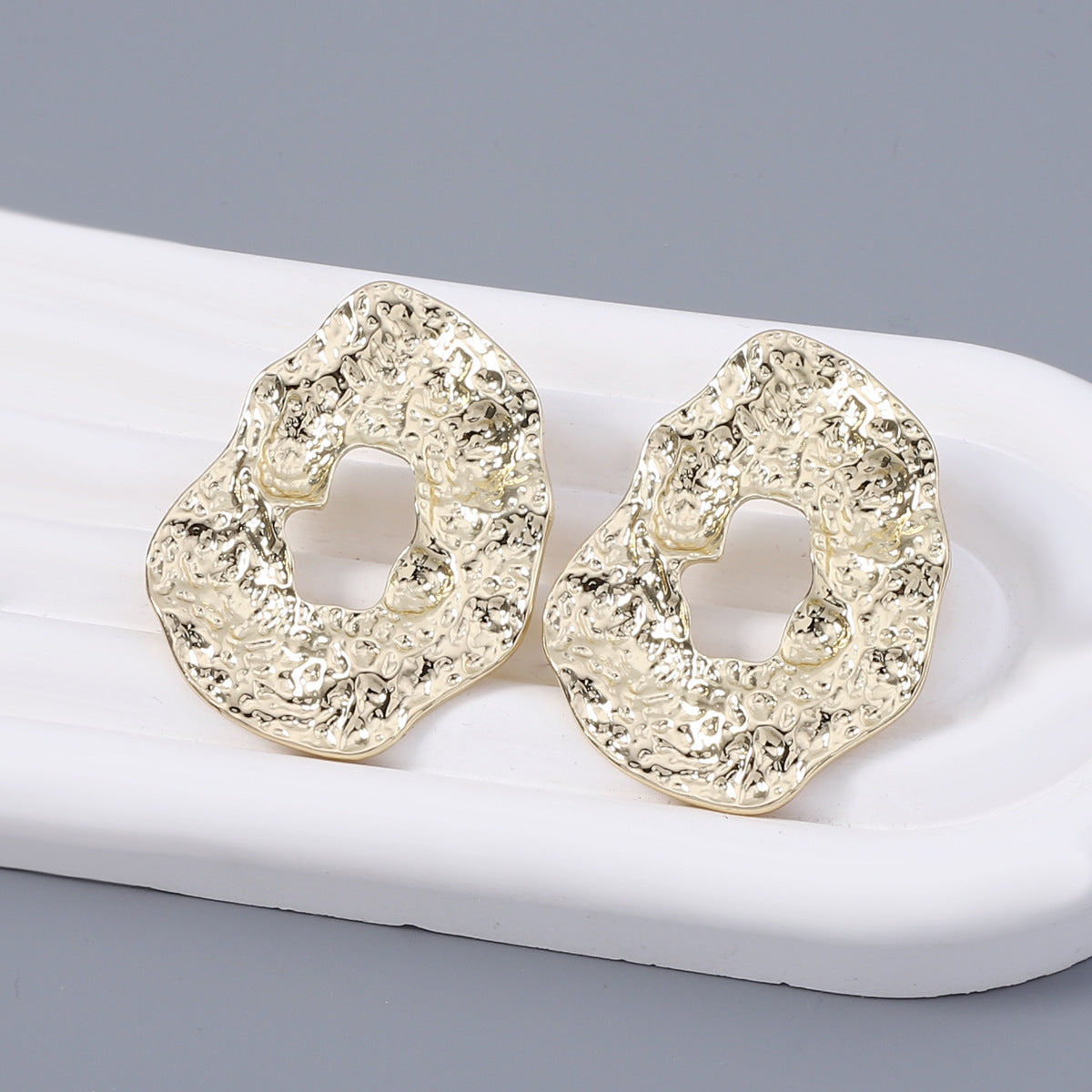 Hurmaava Korvarengas jokaiseen tilaisuuteen