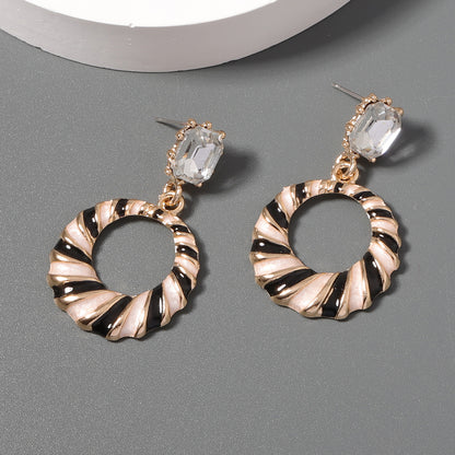 Romanttinen Korvarengas erityisiin hetkiin