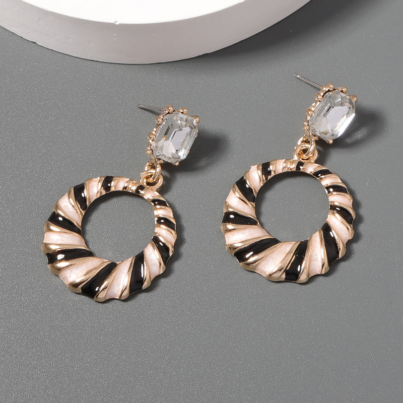 Romanttinen Korvarengas erityisiin hetkiin