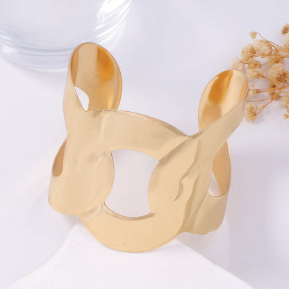 Käsintehty vintage Rannekoru