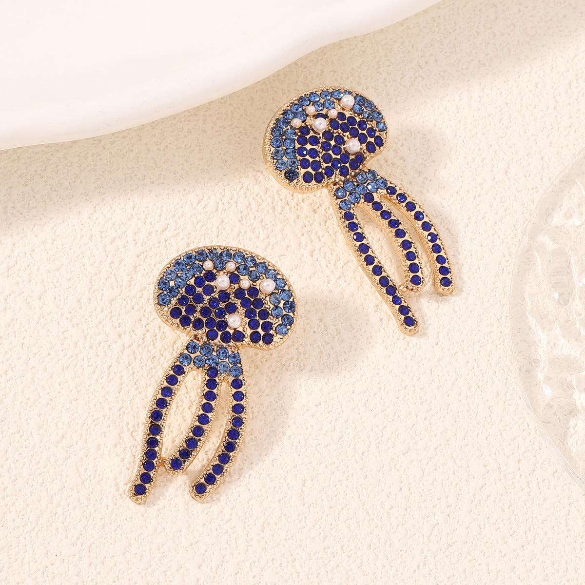 Upea Helmi Korvarengas päivittäiseen käyttöön