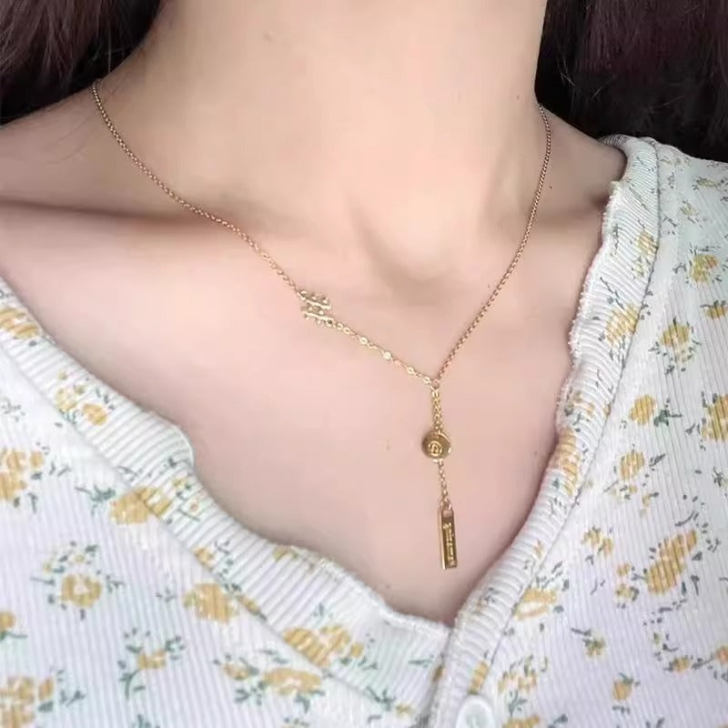 Kaunis Kulta Kaulakoru ainutlaatuisella tyylillä