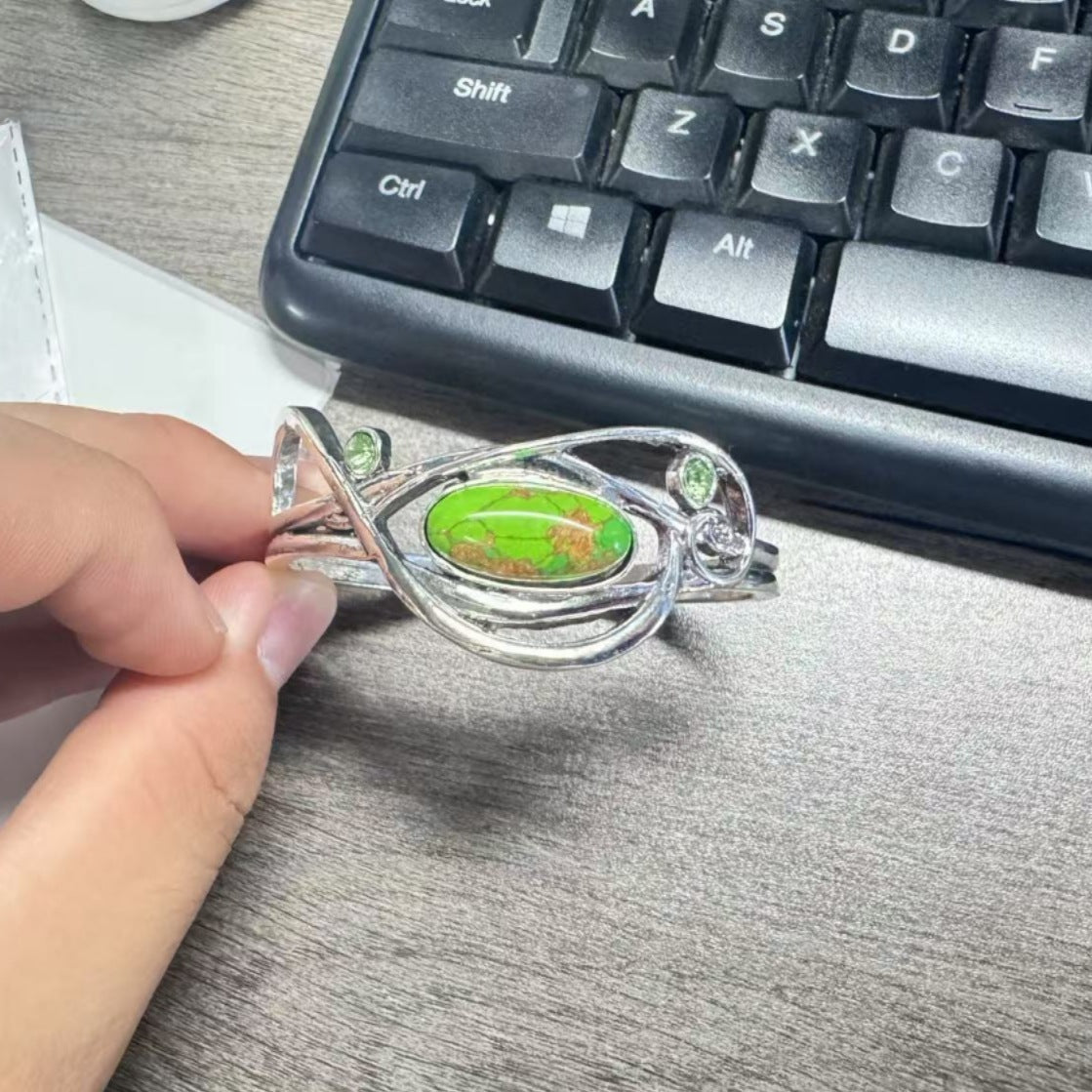 Romanttinen Korvarengas erityisiin hetkiin