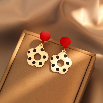 Herkkä käsityö Korvarengas