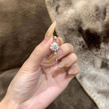 Kaunis Kaulakoru ainutlaatuisella tyylillä