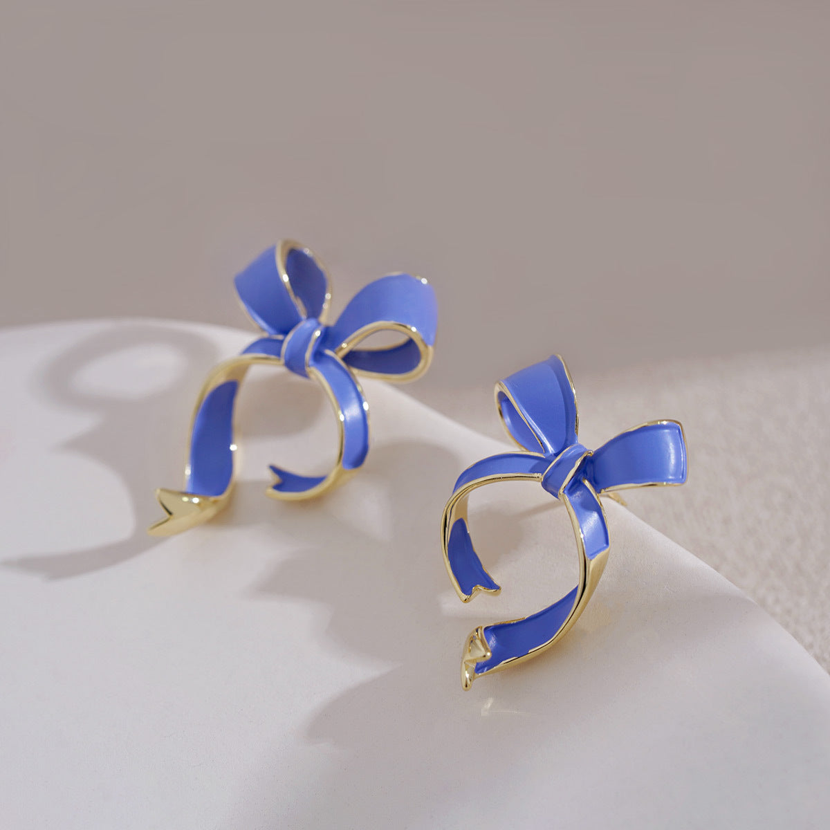 Herkkä käsityö Korvarengas