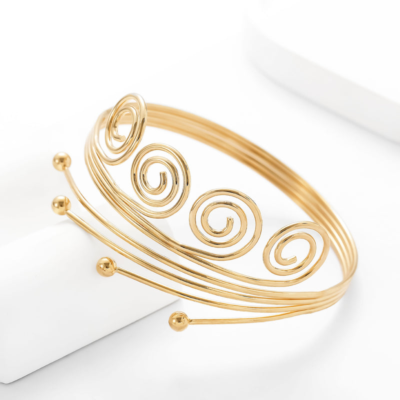 Kaunis Rannekoru ainutlaatuisella tyylillä