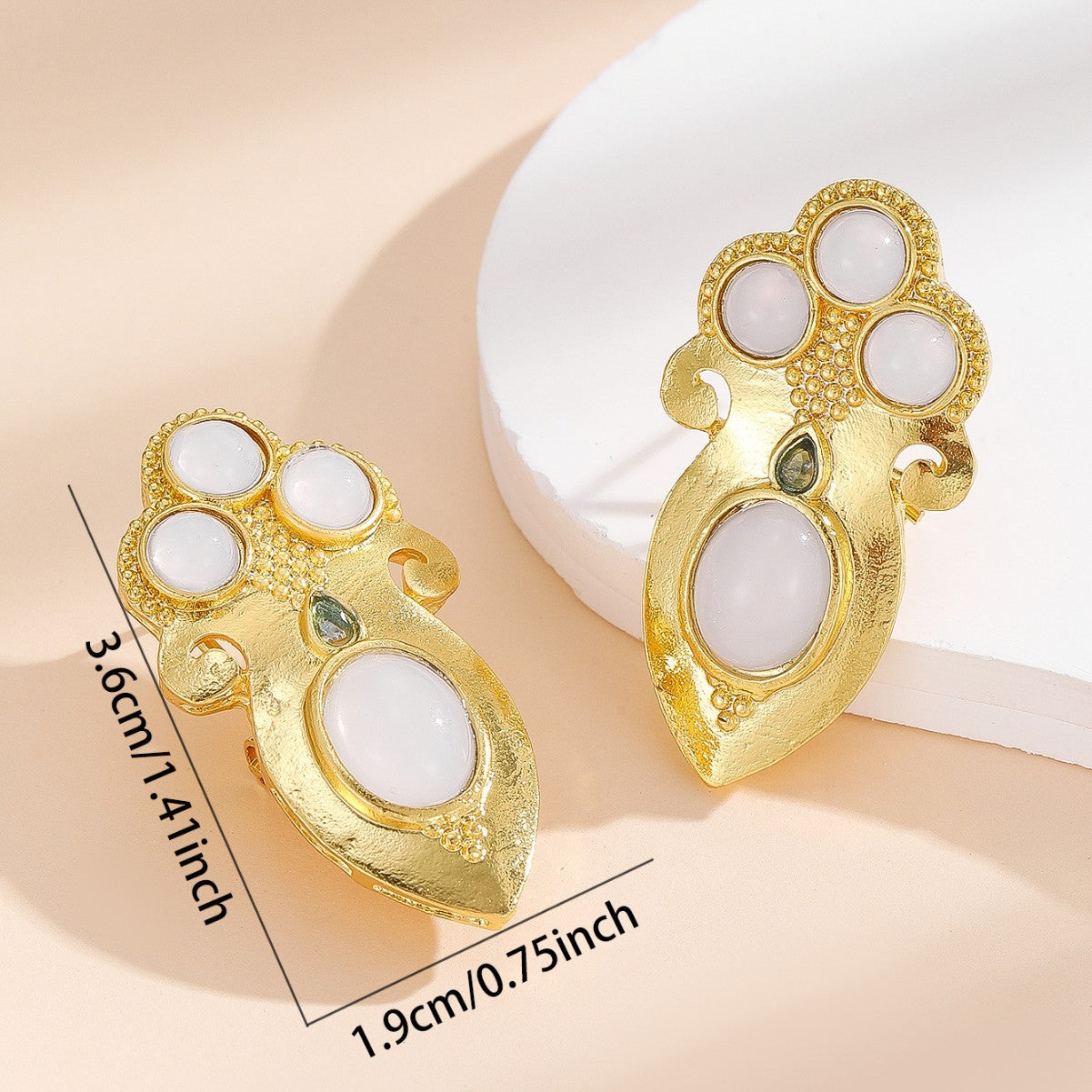 Elegantti Korvarengas jokaiseen tilaisuuteen