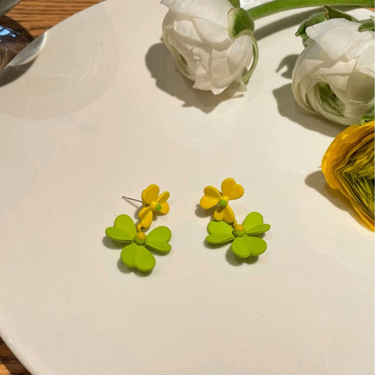 Hurmaava Korvarengas jokaiseen tilaisuuteen