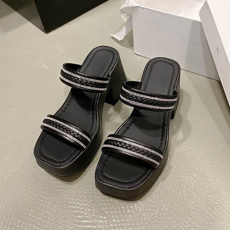 Sulavalinaiset Ortopediset Sandaalit Moderniin Tyyliin