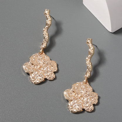 Hurmaava Korvarengas jokaiseen tilaisuuteen