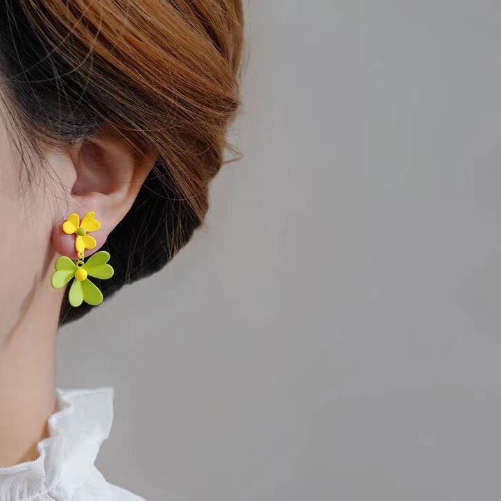 Hurmaava Korvarengas jokaiseen tilaisuuteen