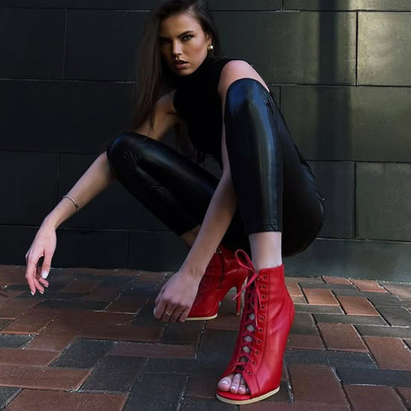 Klassiset Ortopediset Saappaat Ajattomalla Tyylillä