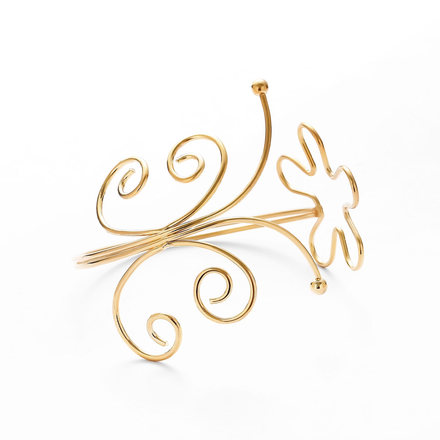 Kaunis Rannekoru ainutlaatuisella tyylillä