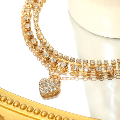 Klassinen Kulta Korusetti ajattomalla viehätyksellä