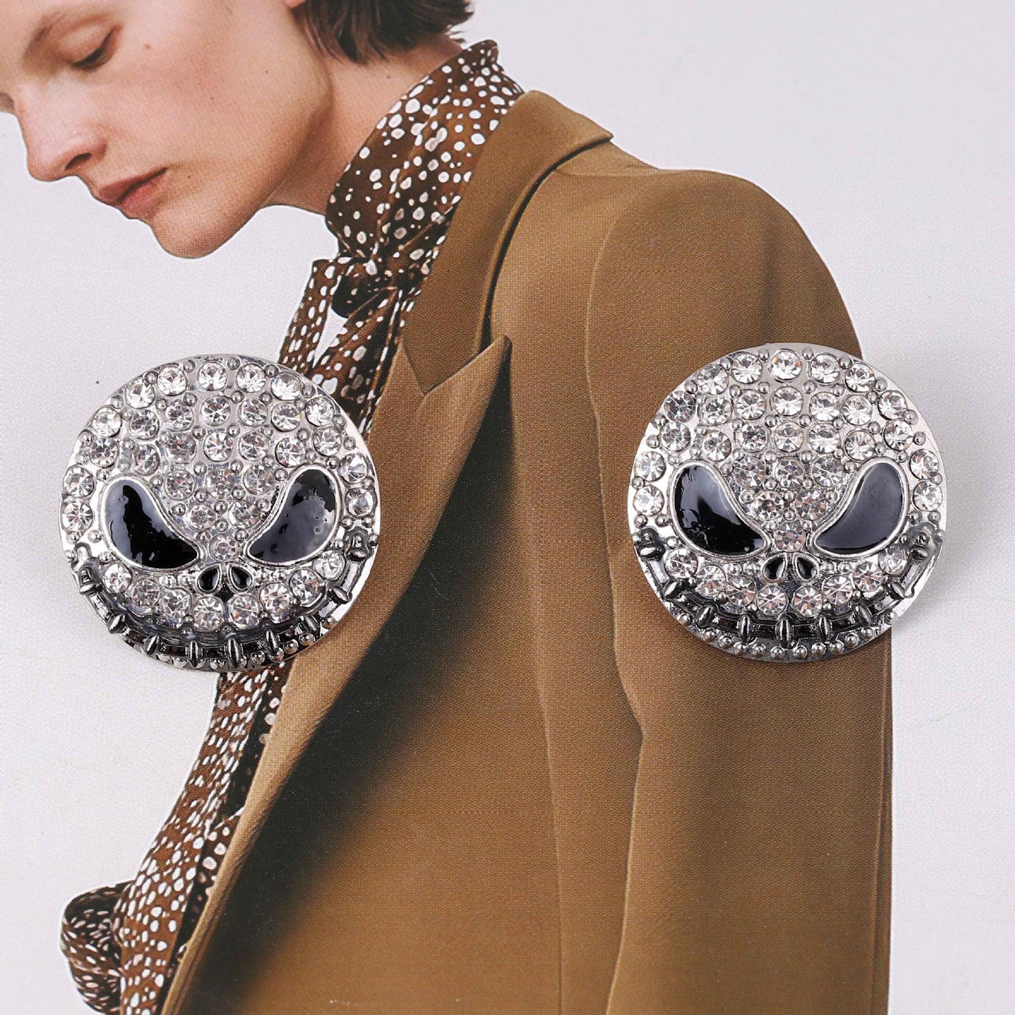 Elegantti Korvarengas jokaiseen tilaisuuteen