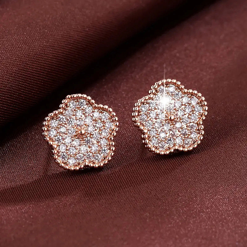 Elegantti Koru jokaiseen tilaisuuteen