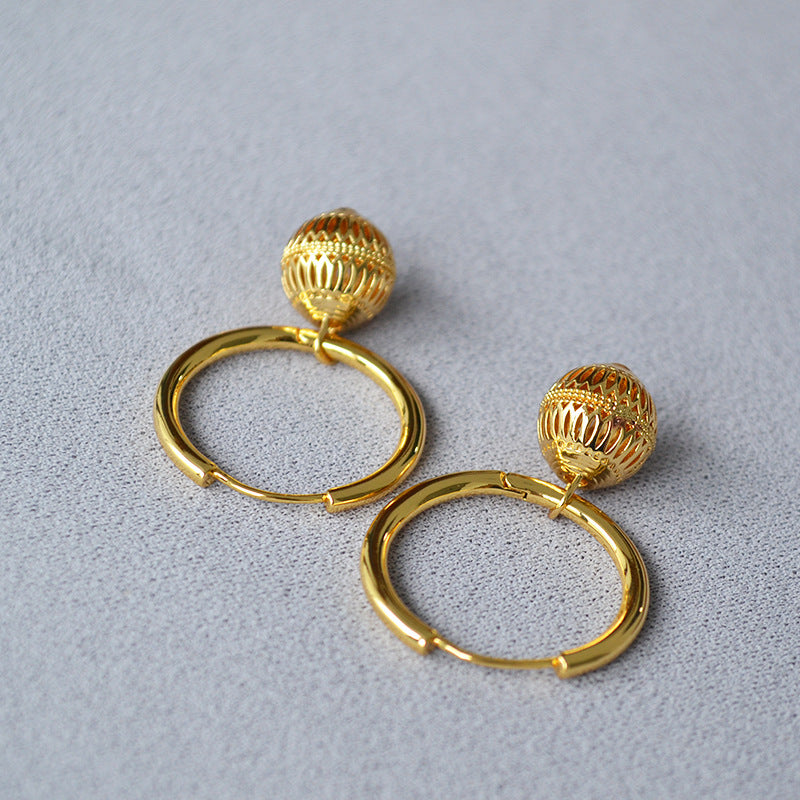 Klassinen Kulta Korvarengas ajattomalla viehätyksellä