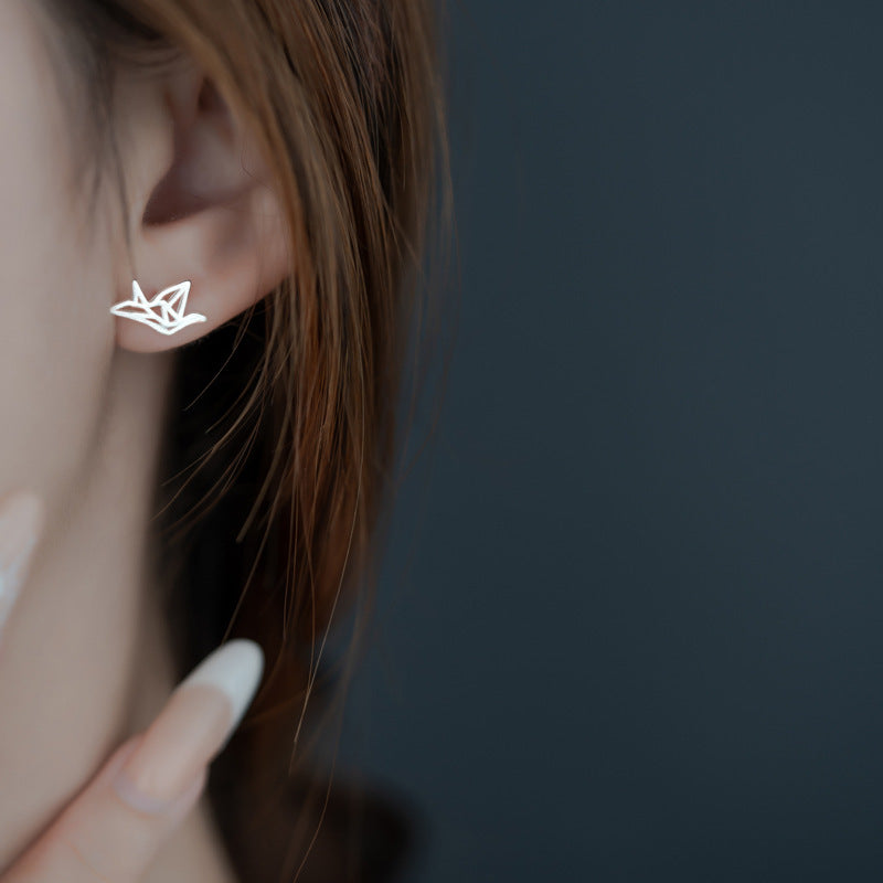 Klassinen Korvarengas ajattomalla viehätyksellä