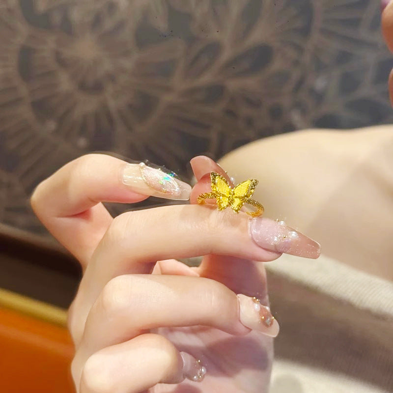 Elegantti Koru jokaiseen tilaisuuteen