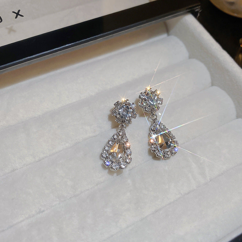 Herkkä käsityö Korvarengas