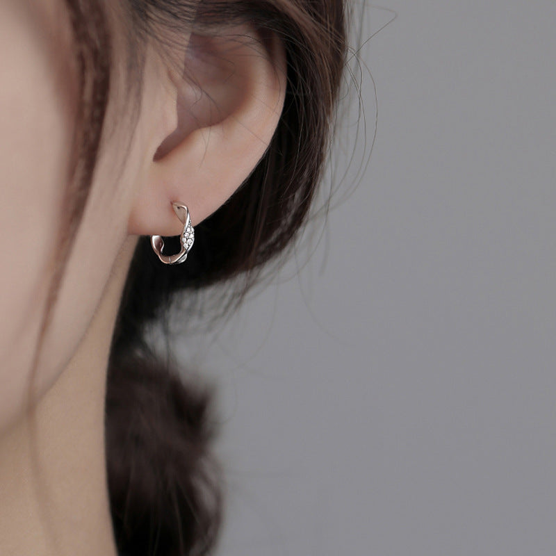 Elegantti Korvarengas jokaiseen tilaisuuteen