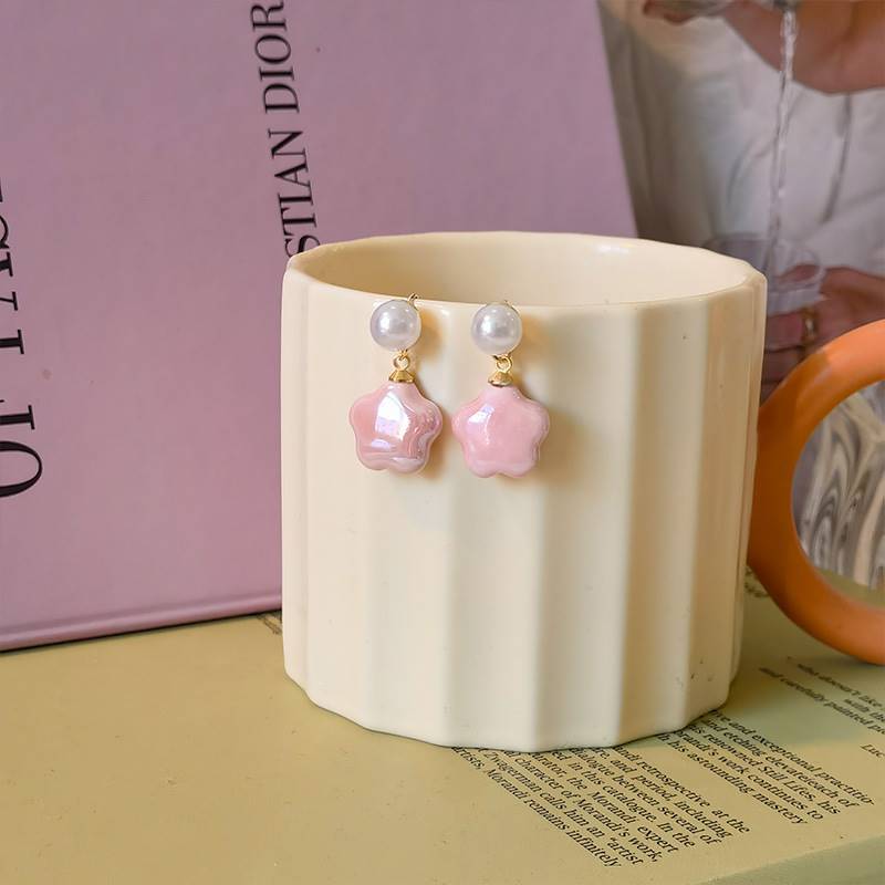 Elegantti Korvarengas jokaiseen tilaisuuteen