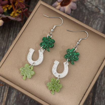 Hurmaava Sormus jokaiseen tilaisuuteen