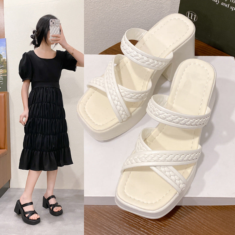 Sulavalinaiset Ortopediset Sandaalit Moderniin Tyyliin