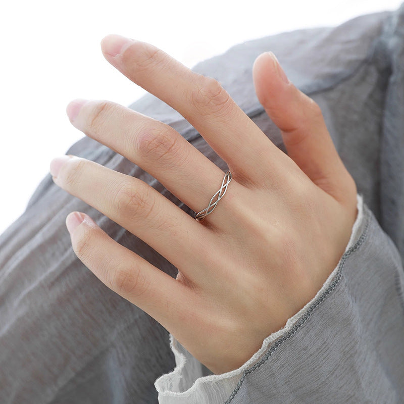 Kaunis Sormus ainutlaatuisella tyylillä