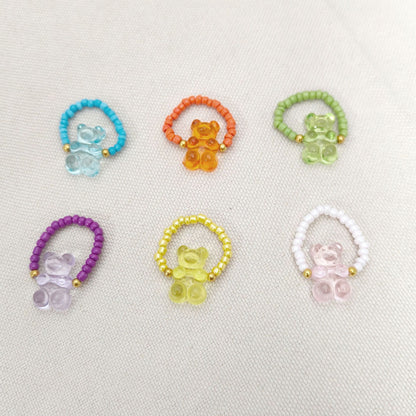 Klassinen Sormus ajattomalla viehätyksellä