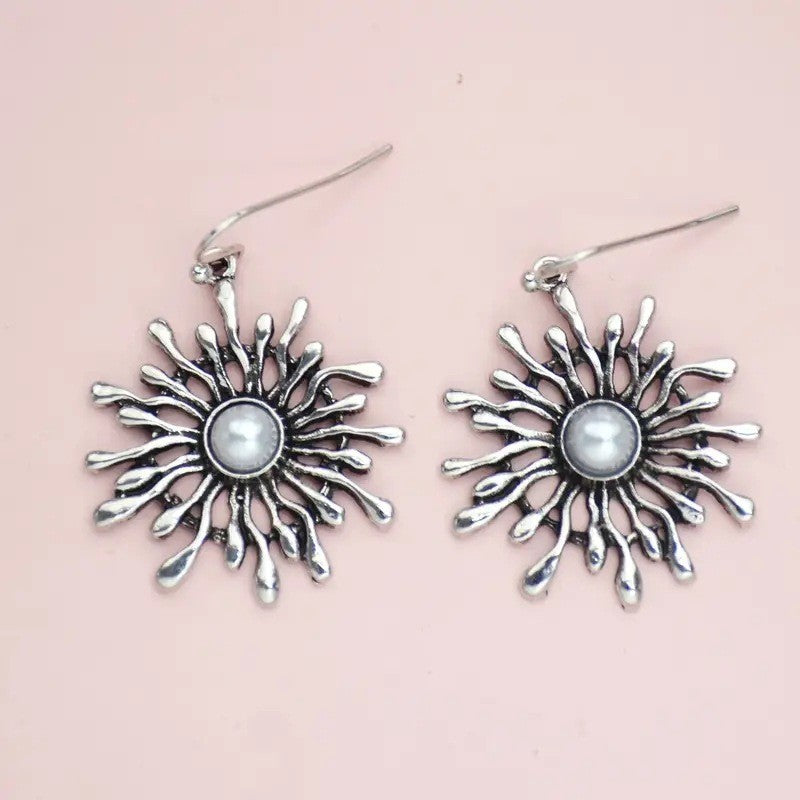 Käsintehty vintage Helmi Korvarengas