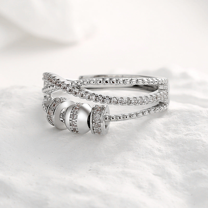 Kaunis Sormus ainutlaatuisella tyylillä