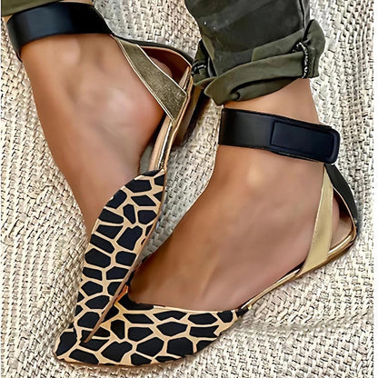 Tyylikkäät Ortopediset Sandaalit Ainutlaatuisella Muotoilulla