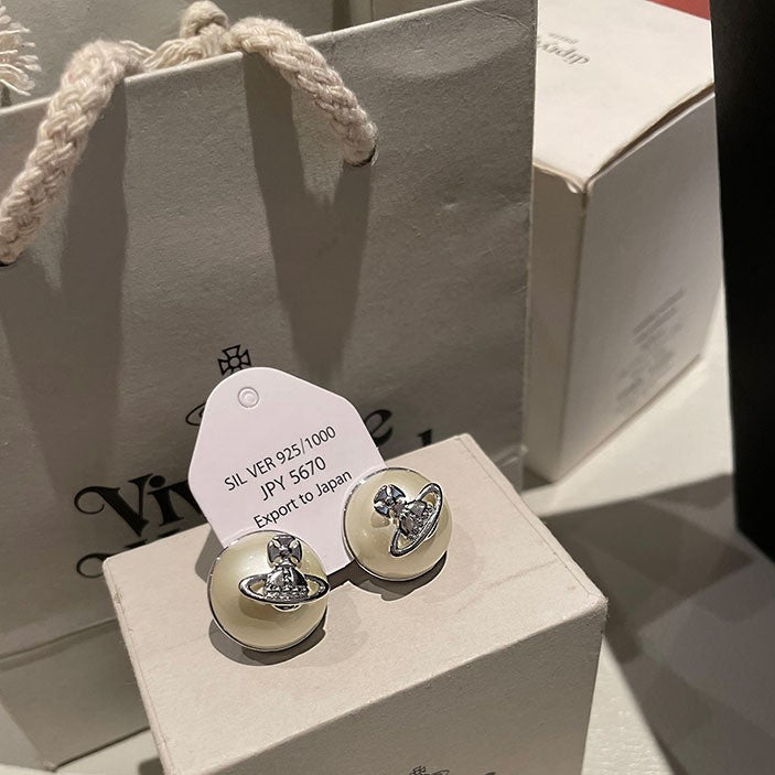 Romanttinen Helmi Korvarengas erityisiin hetkiin