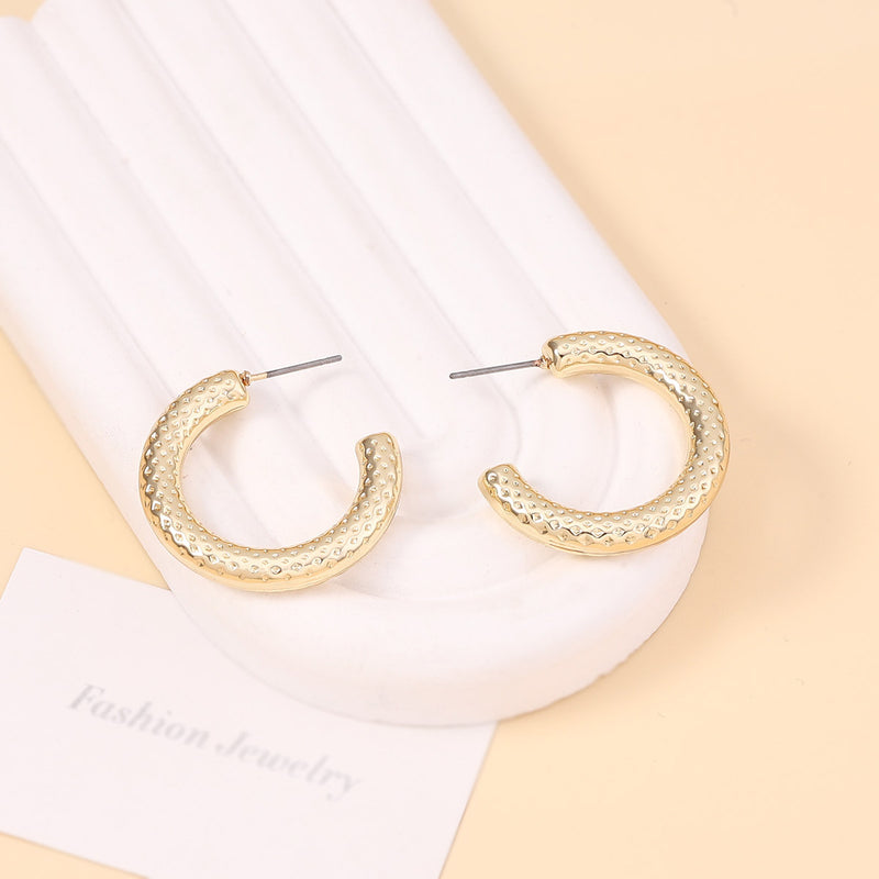 Romanttinen Korvarengas erityisiin hetkiin