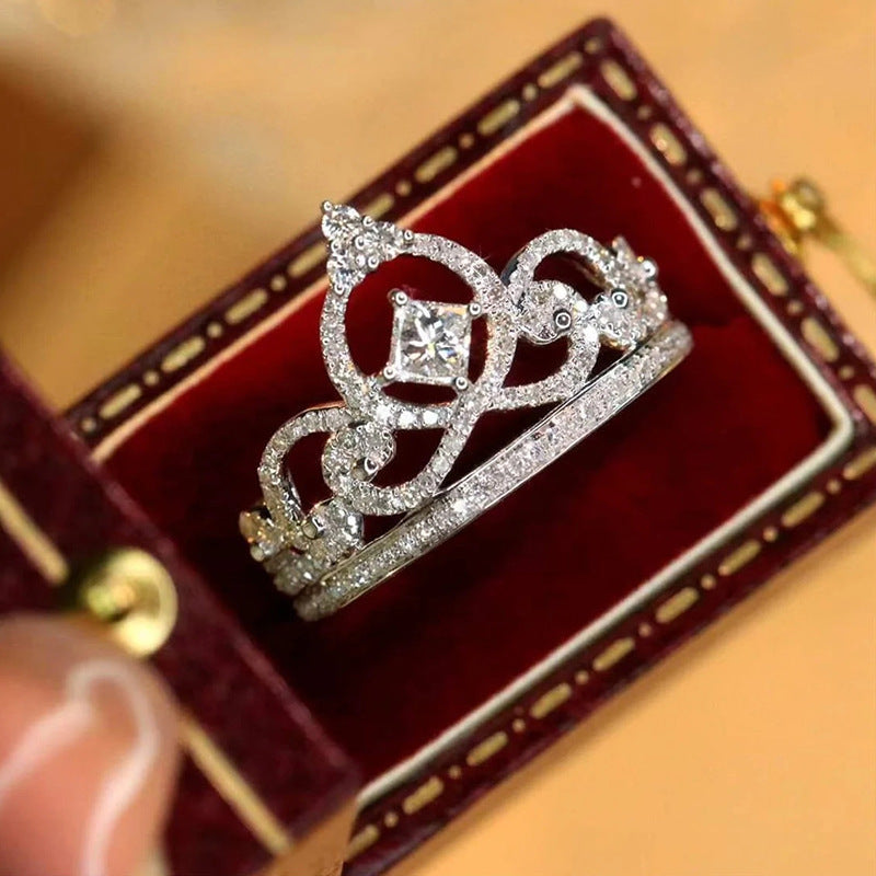 Romanttinen Sormus erityisiin hetkiin