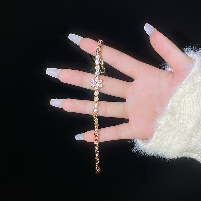 Elegantti Rannekoru jokaiseen tilaisuuteen