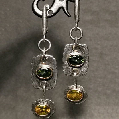 Klassinen Sormus ajattomalla viehätyksellä